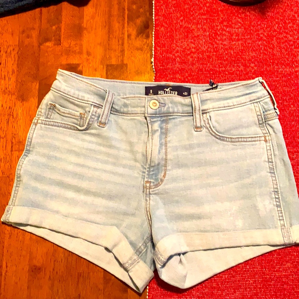 2/$20 ❗️Sale❗️Hollister Mid-Rise Shorts Size 5/27